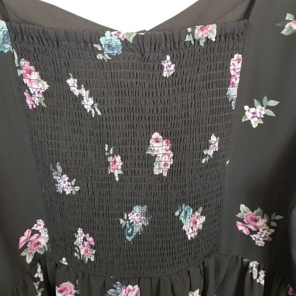 City Chic NWT Women's Black Floral Jemina Peplum Peasant Blouse Top Size 24 - Picture 6 of 9